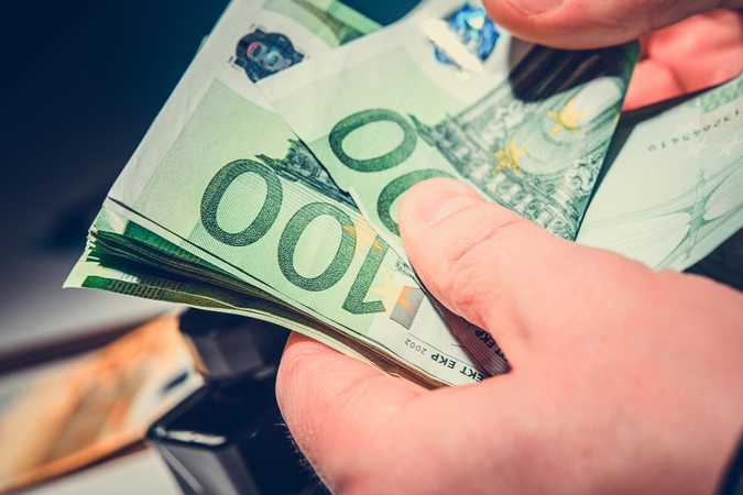 27 tūkst. eurų afera: pardavęs svetimą automobilį vėliau grąžino tikrajam savininkui