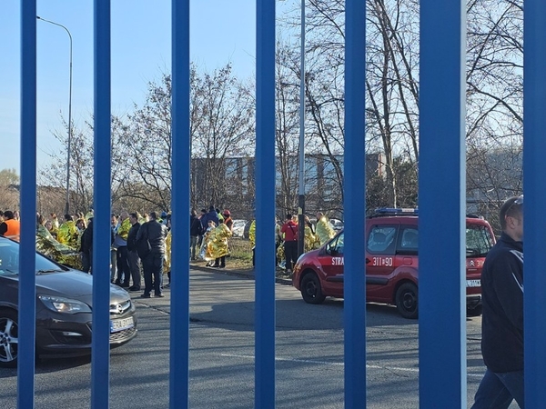 Šaudynės Lenkijos gamykloje: evakuoti šimtai žmonių