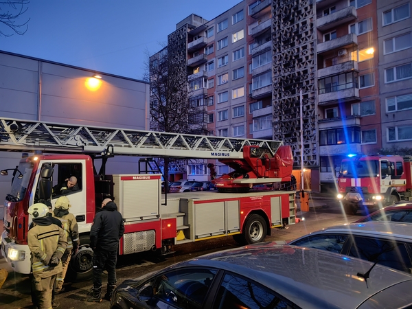 Į V. Krėvės prospektą lėkė ugniagesių pajėgos