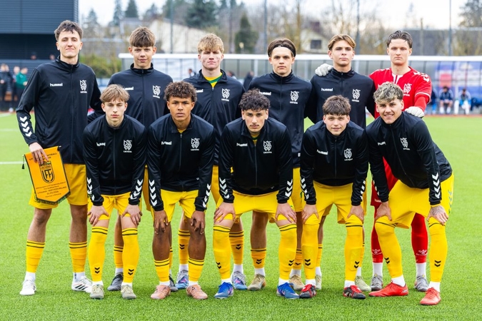 Vaikinų U19 futbolo rinktinė užėmė pirmąją vietą Europos čempionato atrankos turnyre