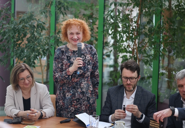 Temos: „Aconitum“ generalinė direktorė R. Balanaškienė forumą tęsė žaisminga, tačiau rimtais biomedicinos faktais paremta paskaita.