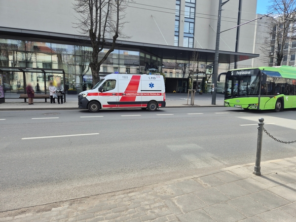 Vyras šokdino Kauno medikus: negavęs „pavežėjimo“ paslaugų, sugalvojo kitą priežastį