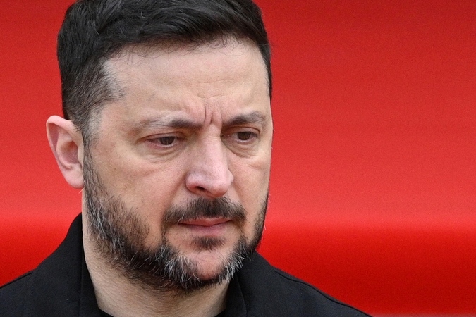 Zelenskis atvyko į Kiprą, kur dalyvaus ES vadovų susitikime
