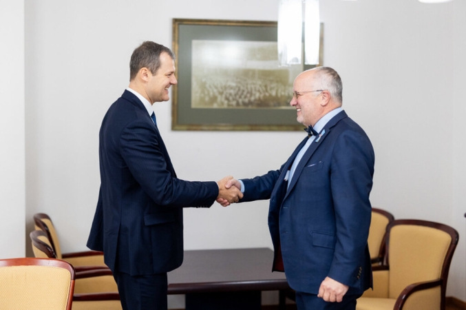 Juozas Olekas apie įtarimus Gintautui Paluckui: labai nustebino, kad yra drąsos dalyvauti politikoje