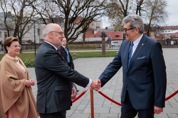 Dvi dienas trukęs Estijos prezidento delegacijos vizitas vainikuotas Kaune