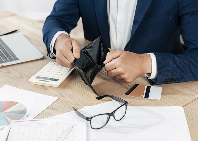 Kas penkta pernai bankrotą pradėjusi įmonė veikė prekybos sektoriuje