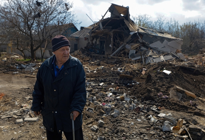 Ukraina praneša apie 2 299 Velykų paliaubų pažeidimus