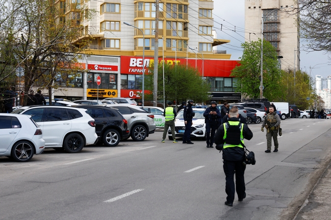 Per šaudynes Kyjive nužudyti bent penki žmonės, įtariamasis nukautas