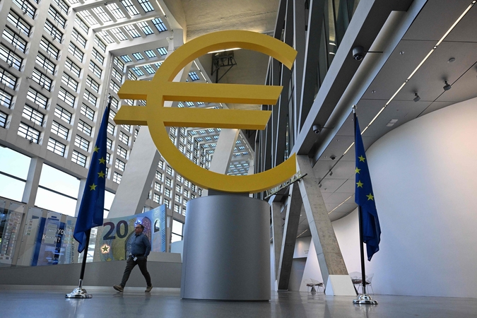 ECB nepakeitė bazinių palūkanų normų