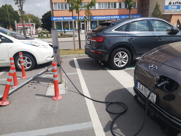 Matematika: įsirengus stotelę, 100 km būtų galima įveikti gerokai pigiau nei tradiciniais degalais.