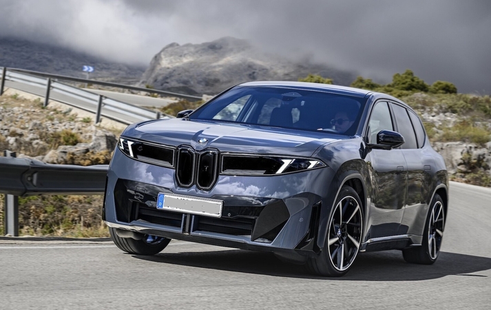 Rinka: Europoje kas trečias parduodamas BMW elektromobilis yra naujasis „iX3“.