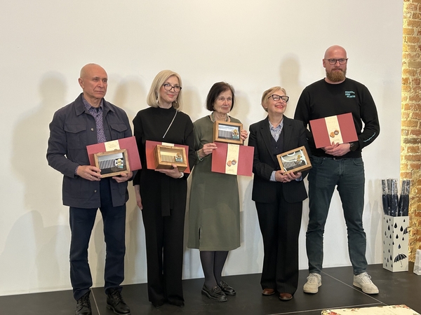 Laureatai: literatūros šventėje buvo paskelbti populiariausių, gražiausių ir klaipėdietiškiausių knygų nugalėtojai.