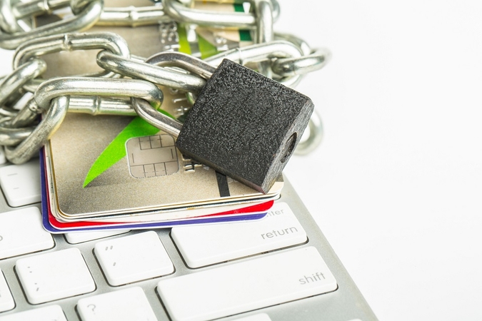 Centrinis bankas laikinai stabdo „AlphaPay“ veiklą