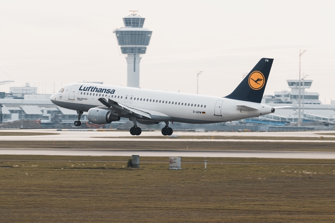 „Lufthansa“ pilotų profesinė sąjunga ragina toliau streikuoti