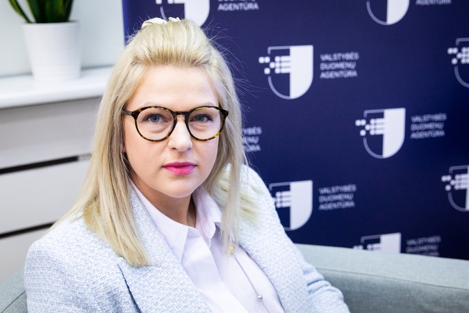 Kelionių sektorius susiduria su aviacinio kuro kainų šuoliu: dalį kaštų moka keliautojai