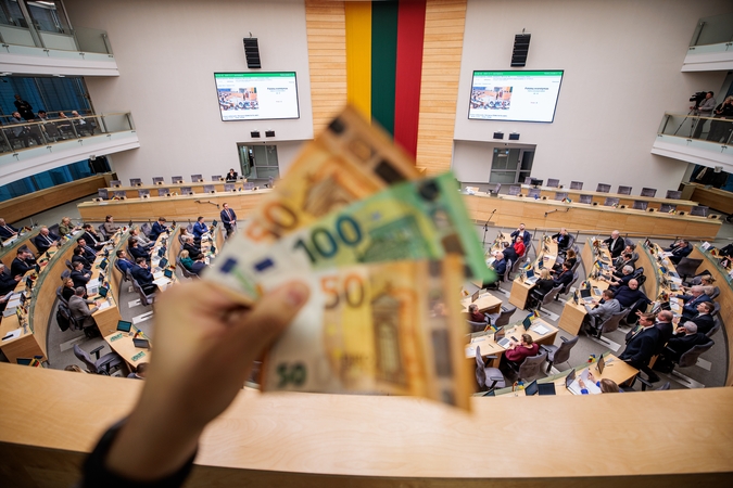 Seimo nariai parlamentinei veiklai pirmąjį šių metų ketvirtį išleido 590 tūkst. eurų