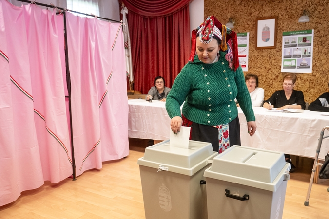 Vengrijos parlamento rinkimai: rinkėjų aktyvumas perlipo 66 procentus
