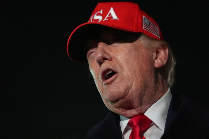 Trumpas užsipuolė popiežių Leoną XIV