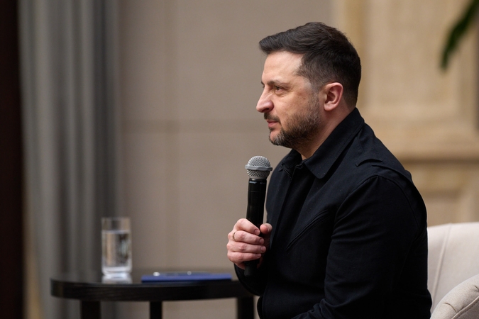 Zelenskis ragina grąžinti sankcijas Rusijos naftai