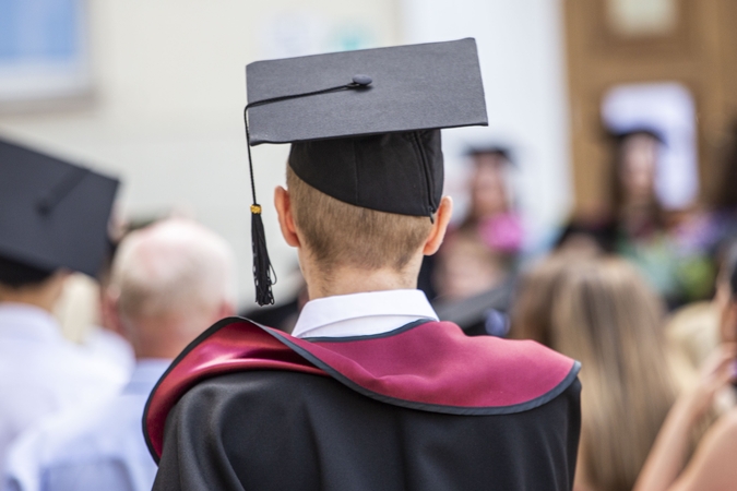 Teismas: studijų metai nėra įskaitomi į darbo stažą