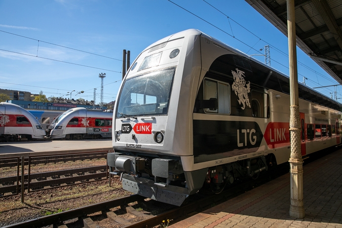 RRT: keleivių srautai traukiniais pastaraisiais metais išaugo