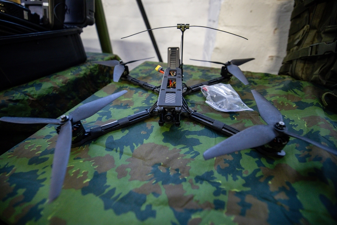 Lietuviškų dronų gamintojai siunčia piktą žinutę valdžiai