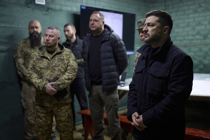 Ukraina imasi kariuomenės reformos: leis laipsnišką demobilizaciją ir didins atlyginimus