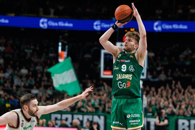 Lyderius patausojęs „Žalgiris“ nepasigailėjo „Lietkabelio“