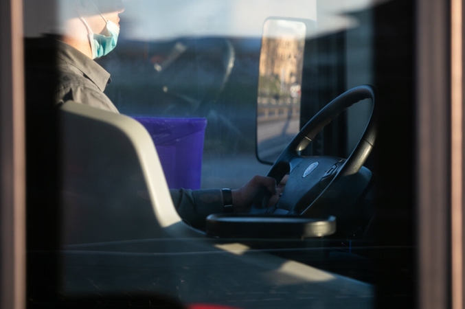 Seime – ginčai dėl nepriekaištingos taksi vairuotojų ir pavėžėjų reputacijos