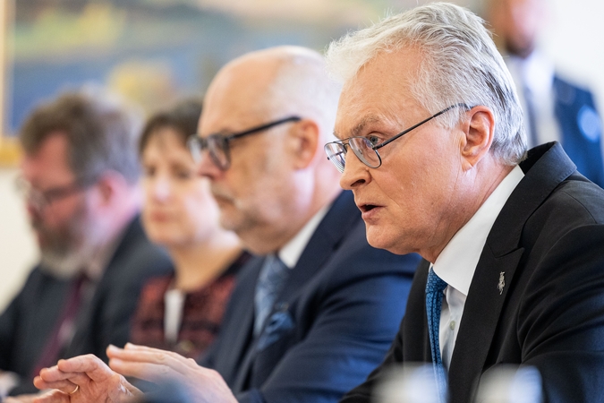 Prezidentas dėl oro gynybos šaukia Valstybės gynimo tarybos posėdį