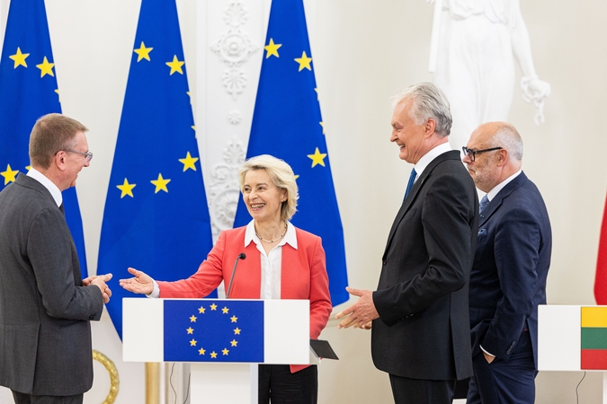 Bendra Europos Komisijos Pirmininkės ir Baltijos šalių prezidentų spaudos konferencija