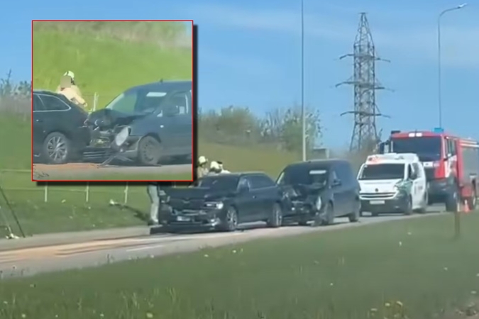 Šiaurės prospekte – avarija: susidūrė trys automobiliai