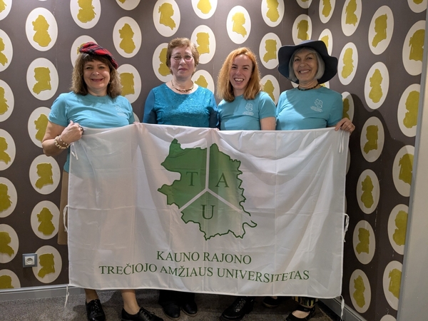 Mokymuose Prancūzijoje dalyvavusios Raudondvario fakulteto prorektorė I. Jokubauskienė, Zapyškio fakulteto prorektorė V. Tarnavičiūtė, Vilkijos fakulteto prorektorė S. Marmakė ir Akademijos fakulteto prorektorė A. Čiūtienė reprezentavo Kauno rajono TAU.