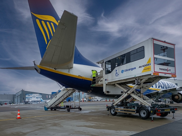 „Litcargus“ kviečia pasinerti į aviacijos pasaulį: darbą ras visi – ir su diplomu, ir be jo