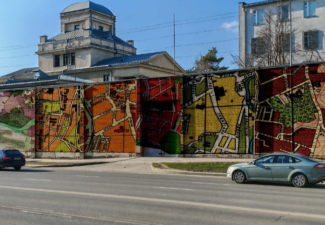 117 metrų siena virs gyva Vilniaus atminties juosta