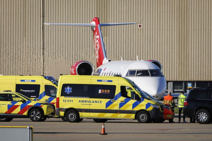 Lėktuvas su galimai hantavirusu užsikrėtusiu asmeniu nusileido Amsterdame