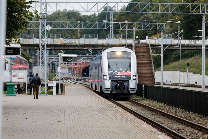 RRT įvertino krovinių vežimo ir keleivių apimtis geležinkeliu: taip dar nebuvo?