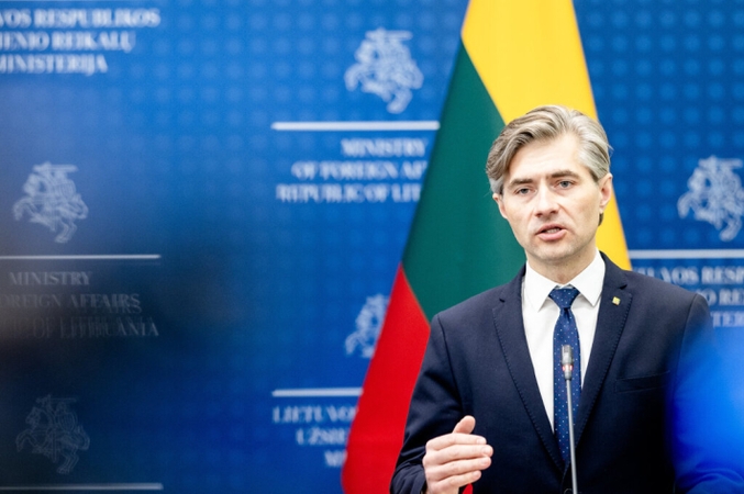 Kęstutis Budrys: Rusija sąmoningai nukreipia Ukrainos dronus į Baltijos šalis ir šias šmeižia 
