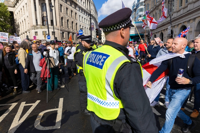 Londono policija ruošiasi dideliam kraštutinių dešiniųjų mitingui ir atsakomajai demonstracijai