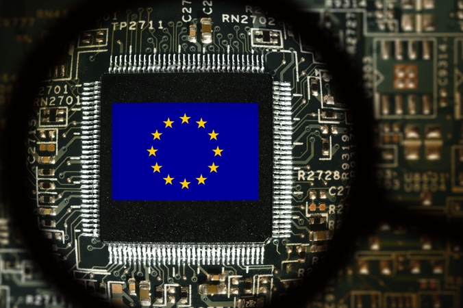 ES siekia atsisakyti priklausomybės nuo JAV technologijų