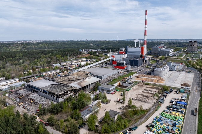 „Energesman“ pasirašė taikos sutartį: iš savo lėšų atstatys atliekų gamyklą