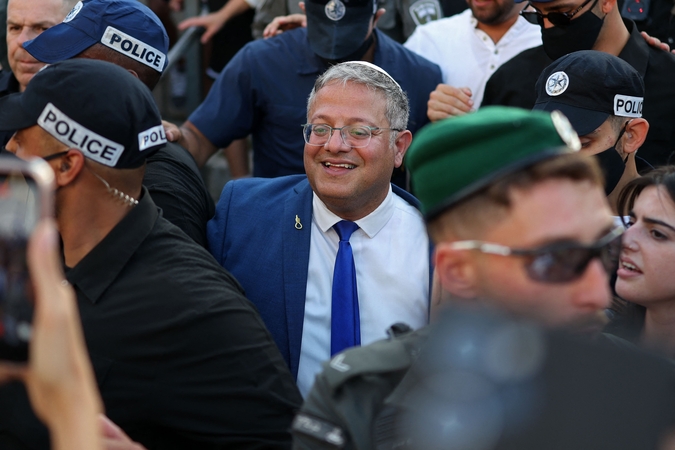 Lenkija siekia uždrausti Izraelio ministrui atvykti į šalį