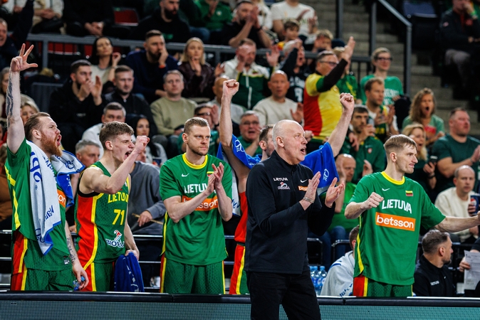 Lūkesčiai: R. Kurtinaitis tikisi, kad jo vadovaujami krepšininkai pasieks tikslą – iškovos bilietą į pasaulio čempionato finalo turnyrą.
