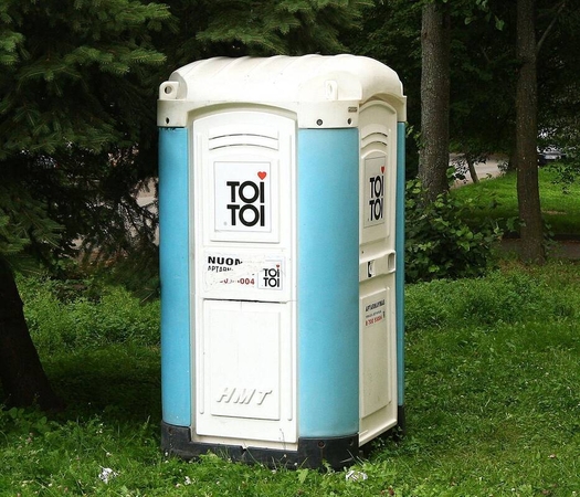 Piktadarių taikinyje – biotualetai