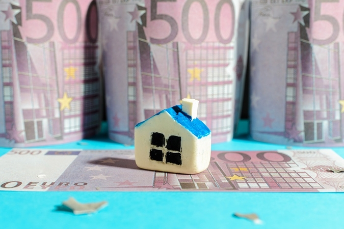 Lietuvos bankas įvardijo, kiek žmonės gali sutaupyti persiderėję dėl būsto paskolų
