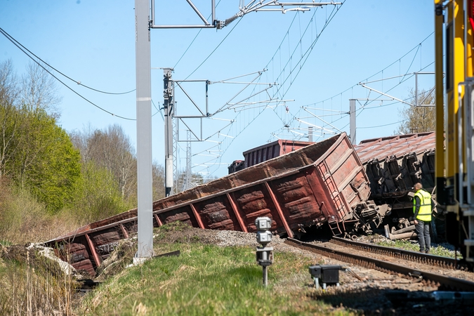 Avarijos geležinkelyje Kėdainių rajone likvidavimas gali užsitęsti