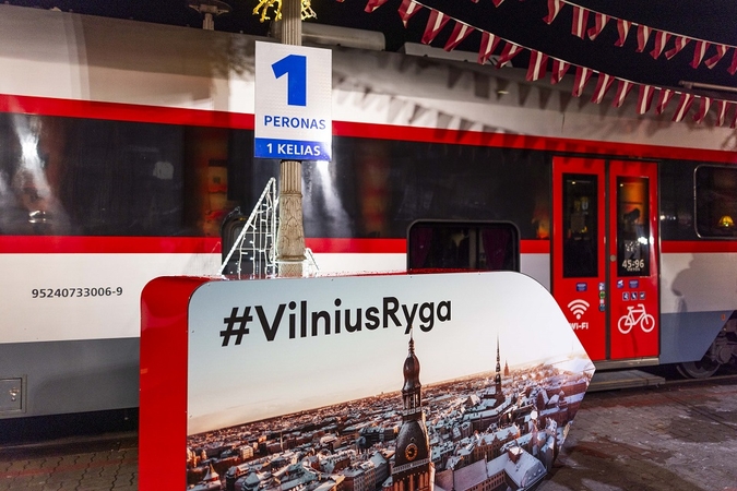 Dėl drono pavojaus Latvijoje sustabdytas „LTG Link“ traukinys iš Rygos: numatomi vėlavimai