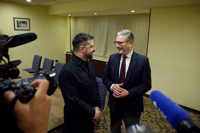 Zelenskis: Ukraina pasirengusi naujam trišalių derybų etapui