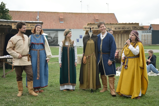 Prezentacija: archeologinių kostiumų pristatymas Nidoje. 