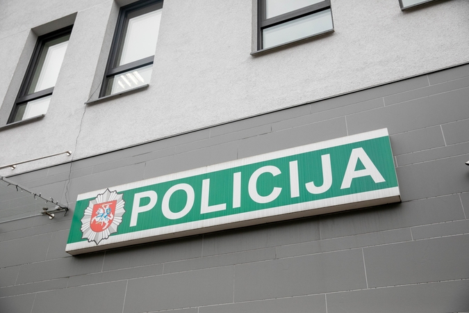 Sulaikymo patalpą Marijampolėje niokojęs agresyvus vyras atsidūrė Kaune
